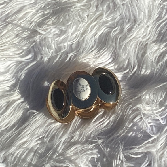 Gold Tone Stone Oval Stretch Bracelet - Picture 3 of 7